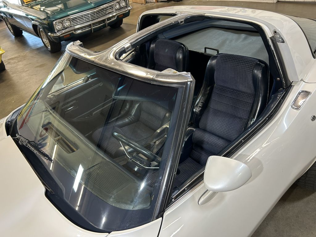 Photo 37 of this CHEVROLET CORVETTE