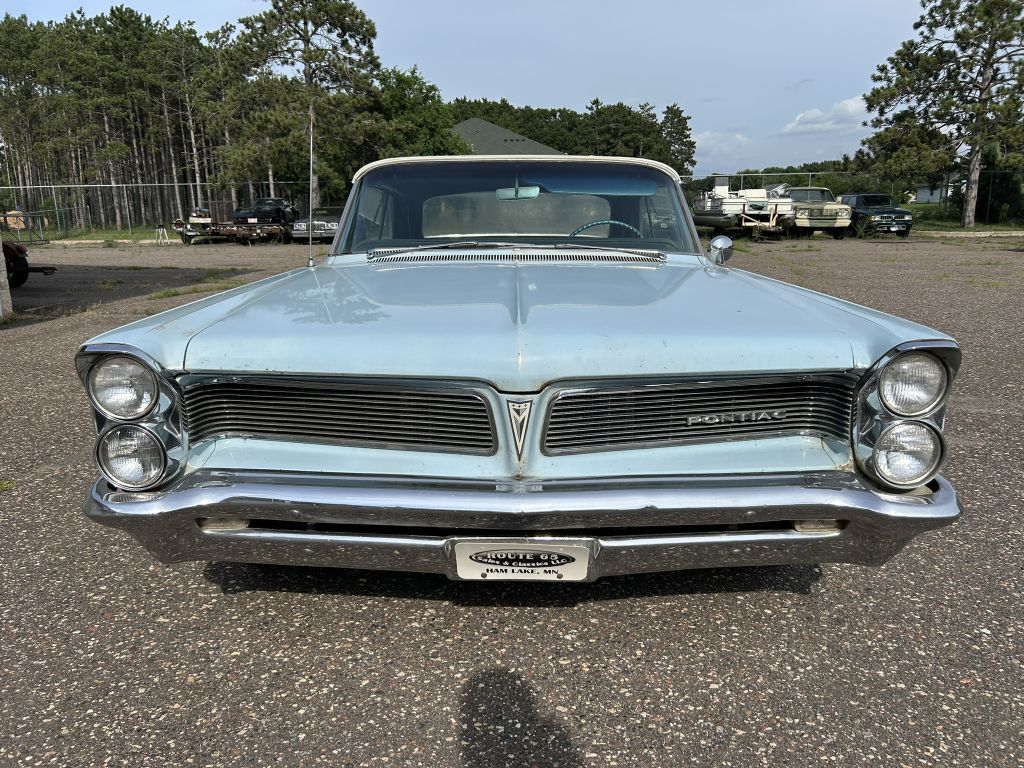 Photo 2 of this PONTIAC CATALINA