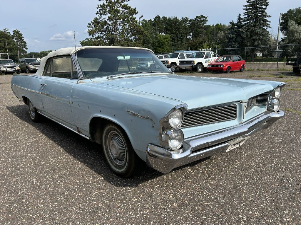 Photo 3 of this PONTIAC CATALINA