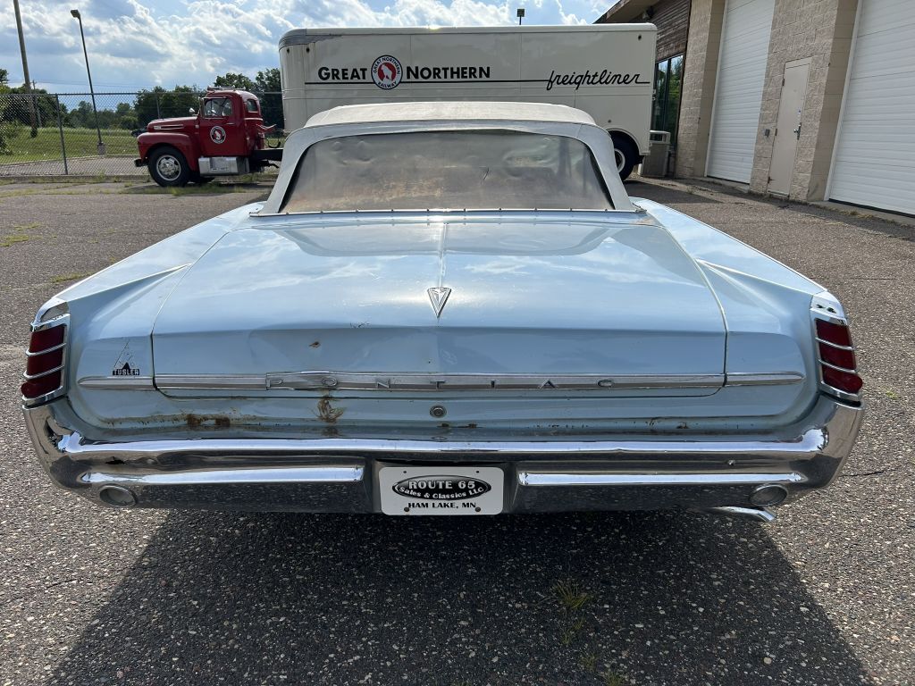 Photo 6 of this PONTIAC CATALINA