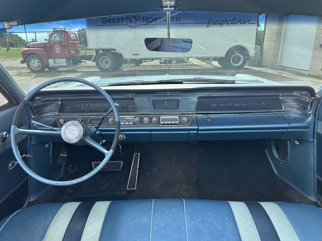 Photo 16 of this PONTIAC CATALINA