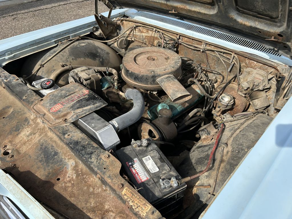 Photo 19 of this PONTIAC CATALINA