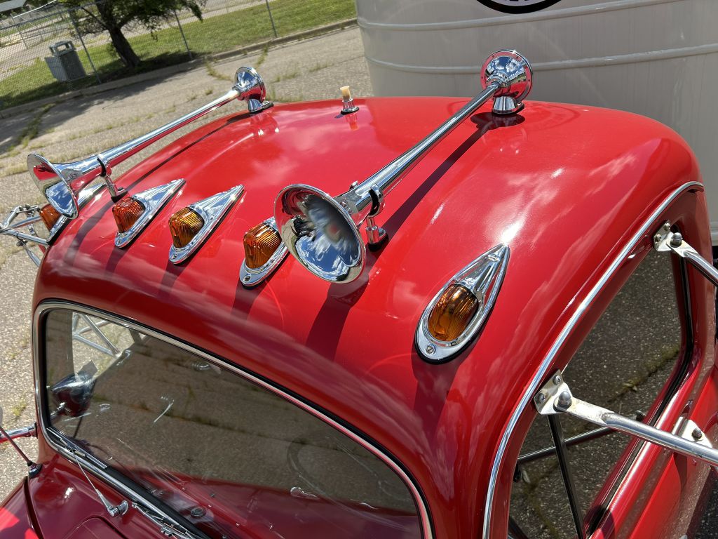 Photo 16 of this FORD F-7