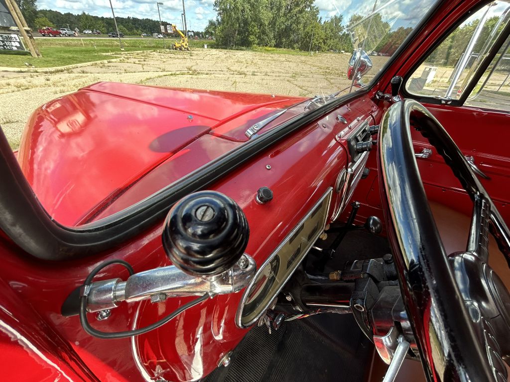 Photo 32 of this FORD F-7