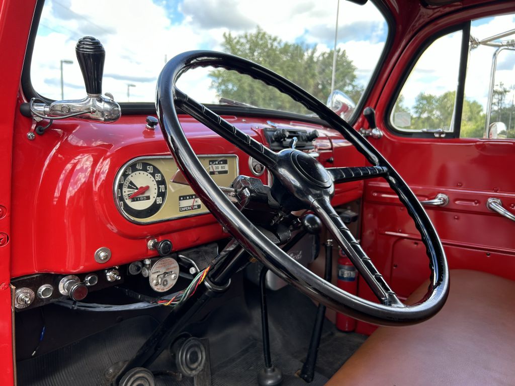 Photo 37 of this FORD F-7