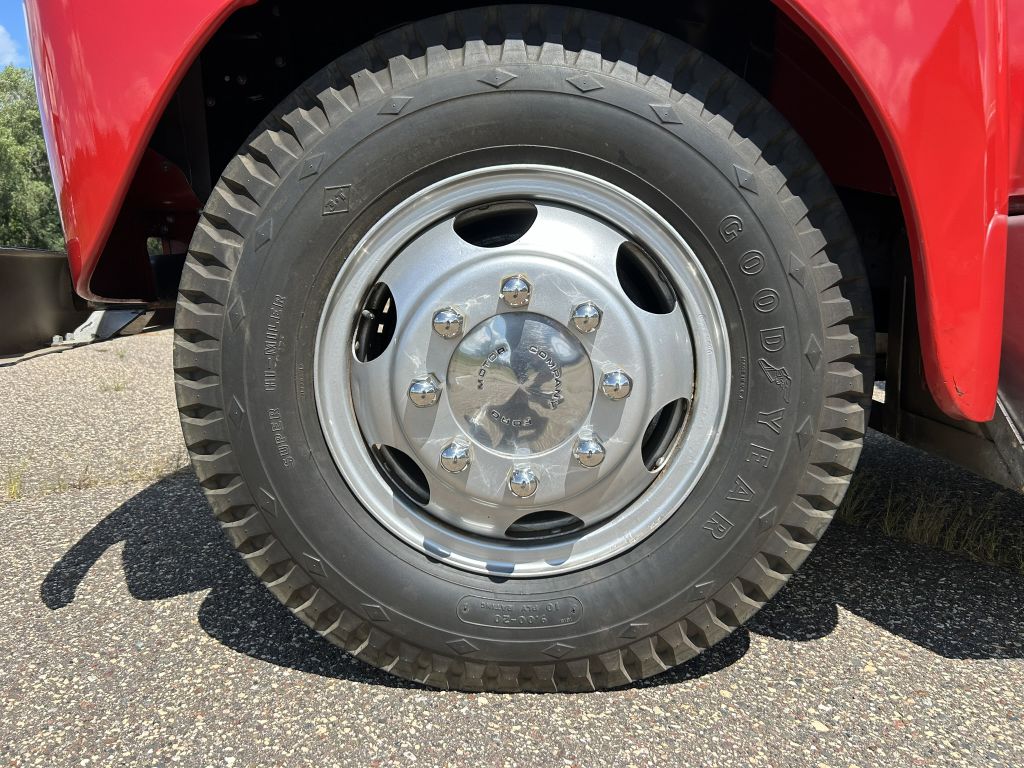 Photo 70 of this FORD F-7