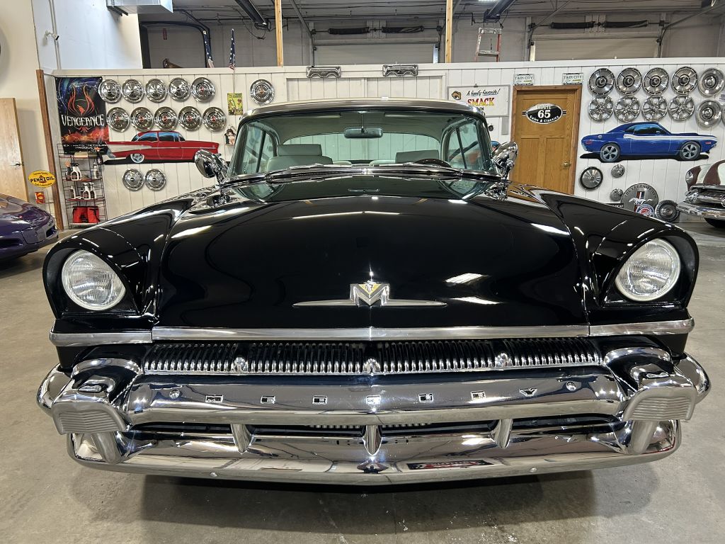 Photo 2 of this MERCURY MONTCLAIR