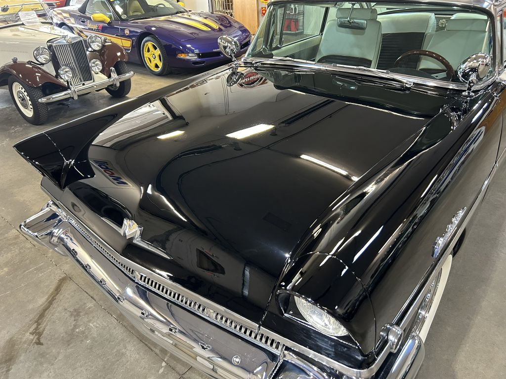 Photo 11 of this MERCURY MONTCLAIR