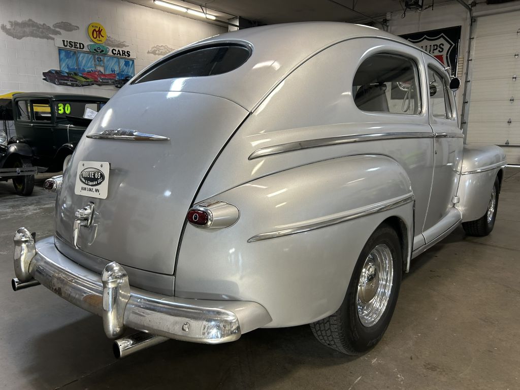 Photo 5 of this FORD SUPER DELUXE