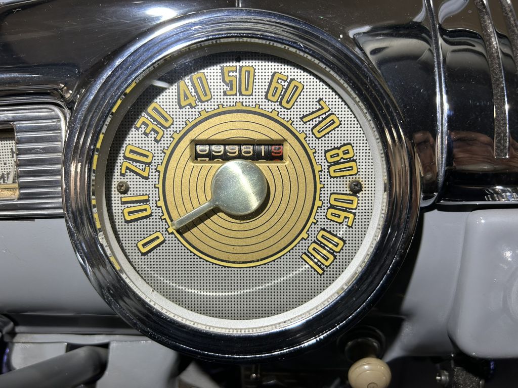 Photo 42 of this FORD SUPER DELUXE