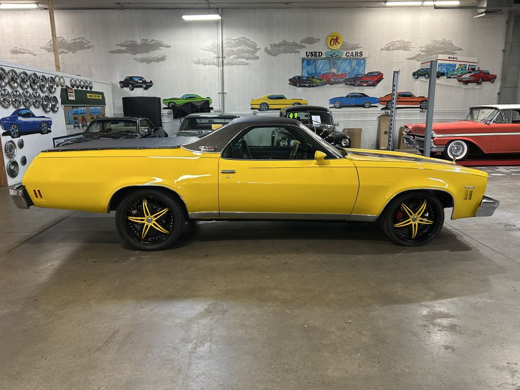 Photo 4 of this GMC SPRINT