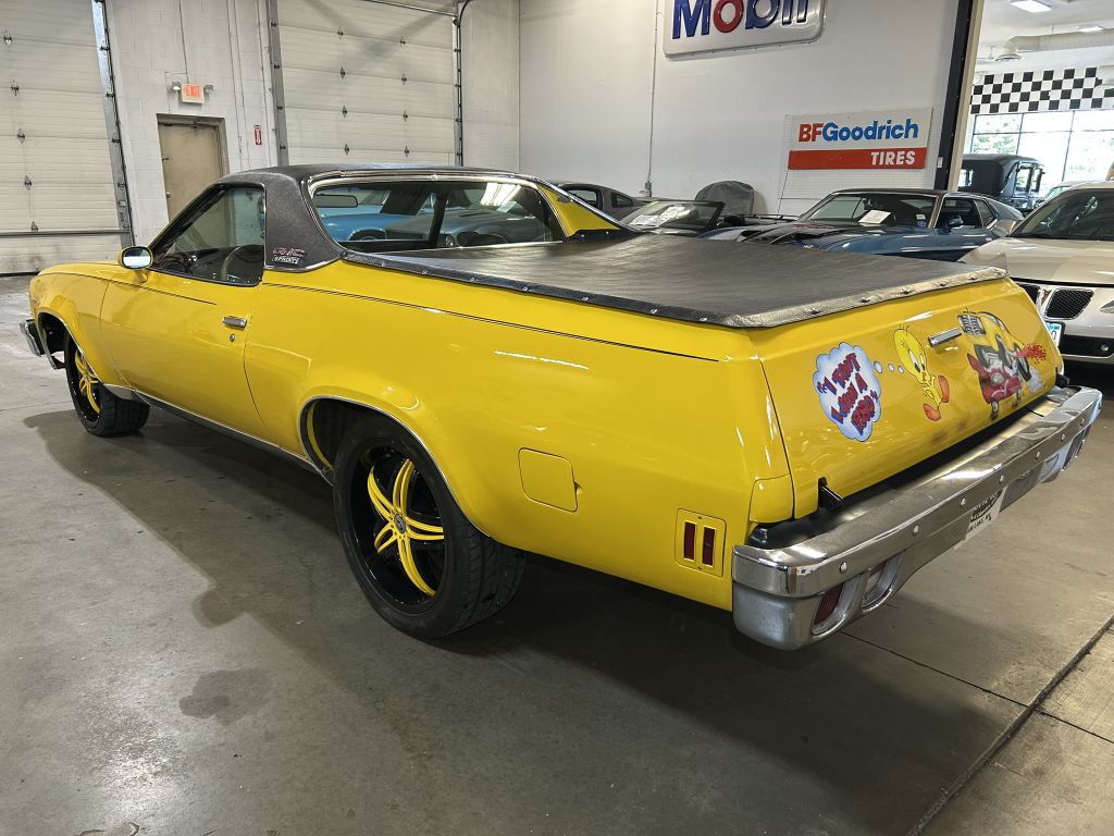 Photo 7 of this GMC SPRINT