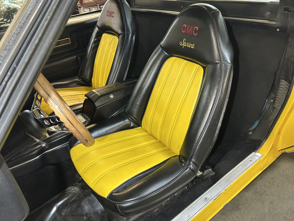 Photo 44 of this GMC SPRINT
