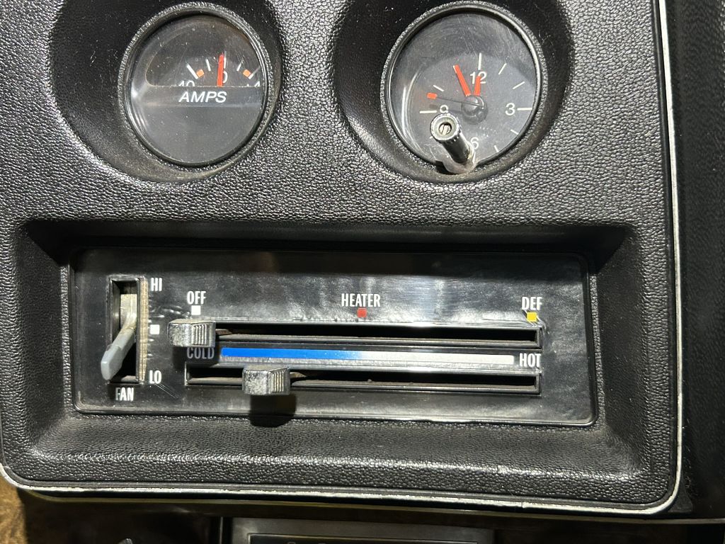 Photo 53 of this GMC SPRINT