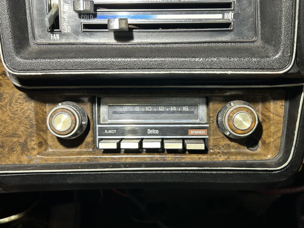 Photo 54 of this GMC SPRINT