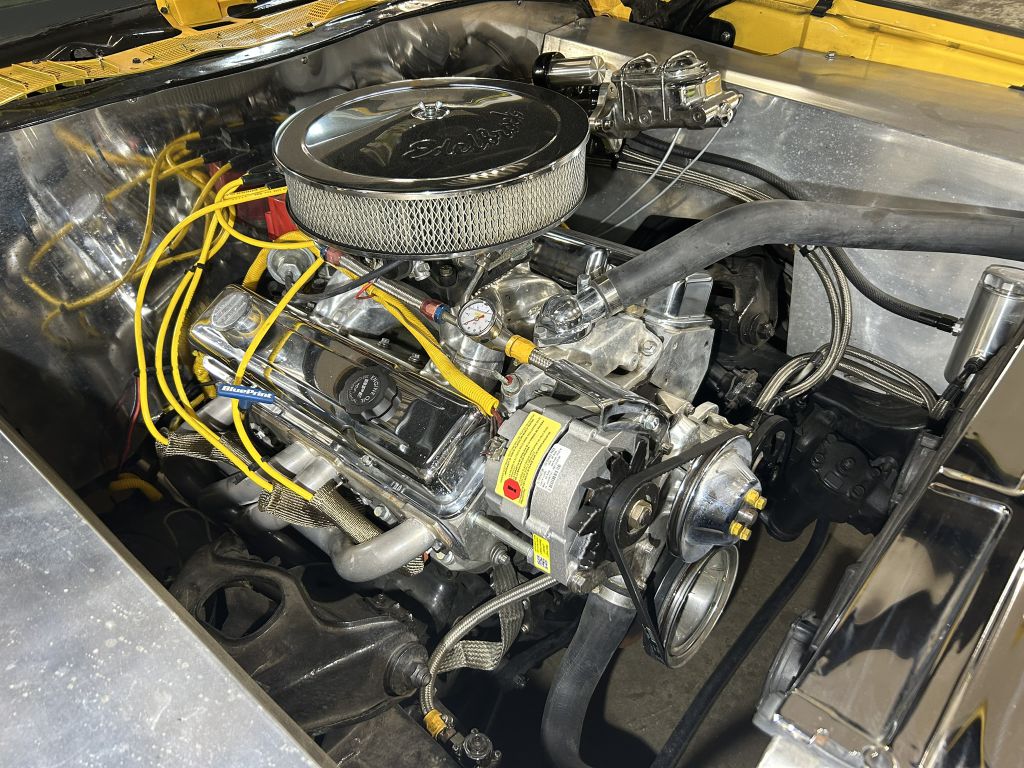 Photo 80 of this GMC SPRINT
