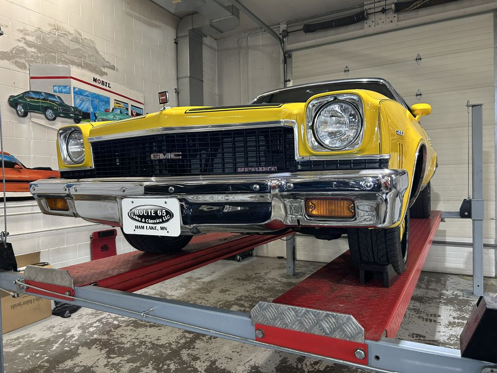 Photo 83 of this GMC SPRINT