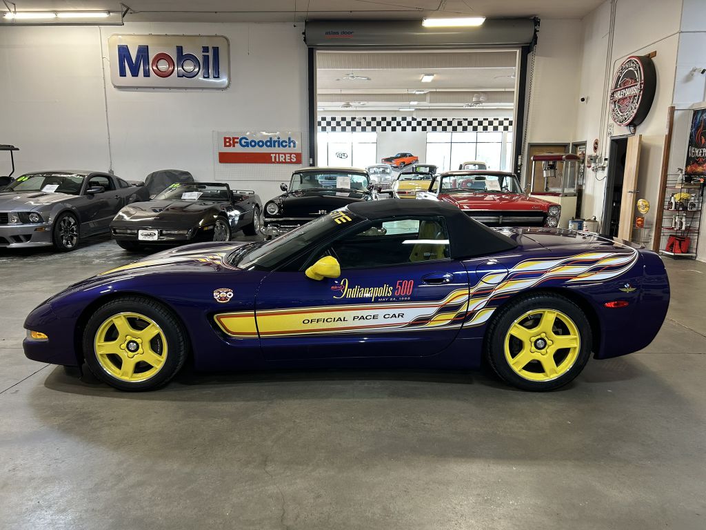 Photo 10 of this CHEVROLET CORVETTE