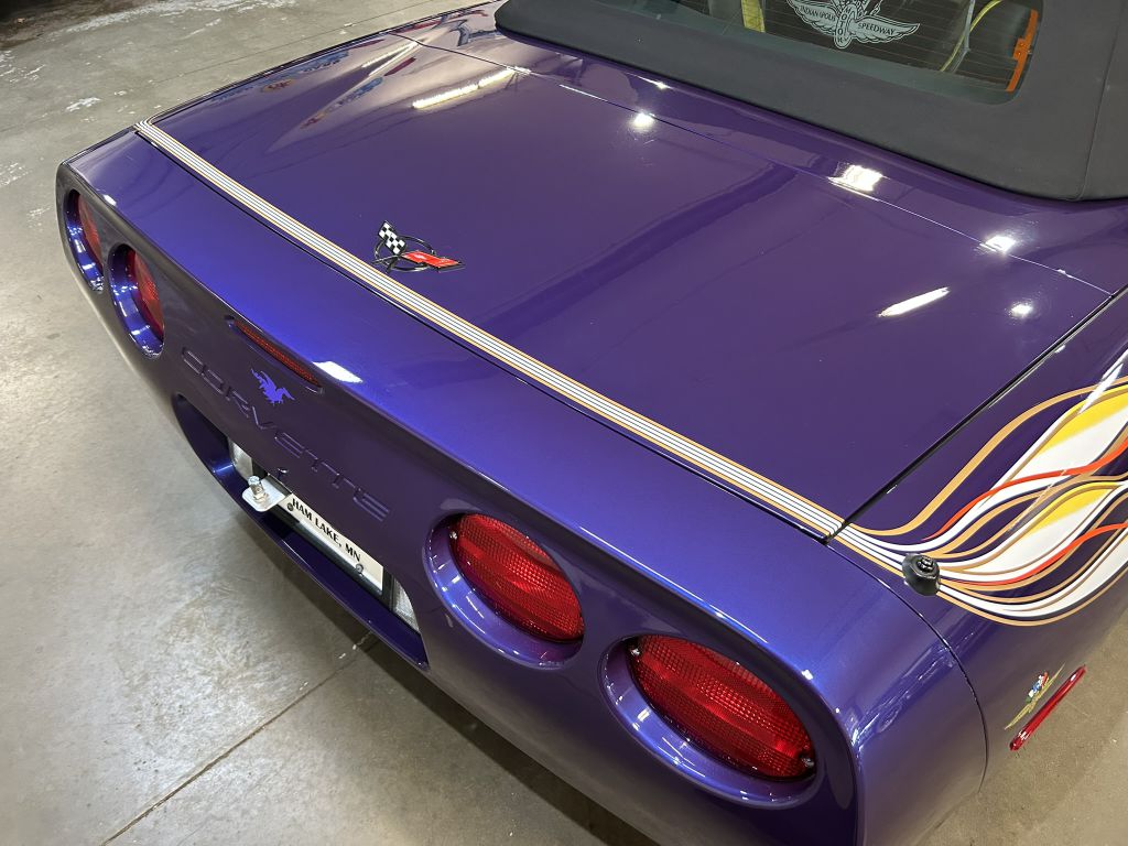 Photo 26 of this CHEVROLET CORVETTE