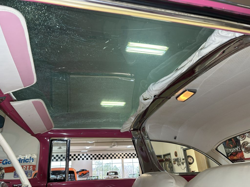 Photo 39 of this FORD Crown Victoria