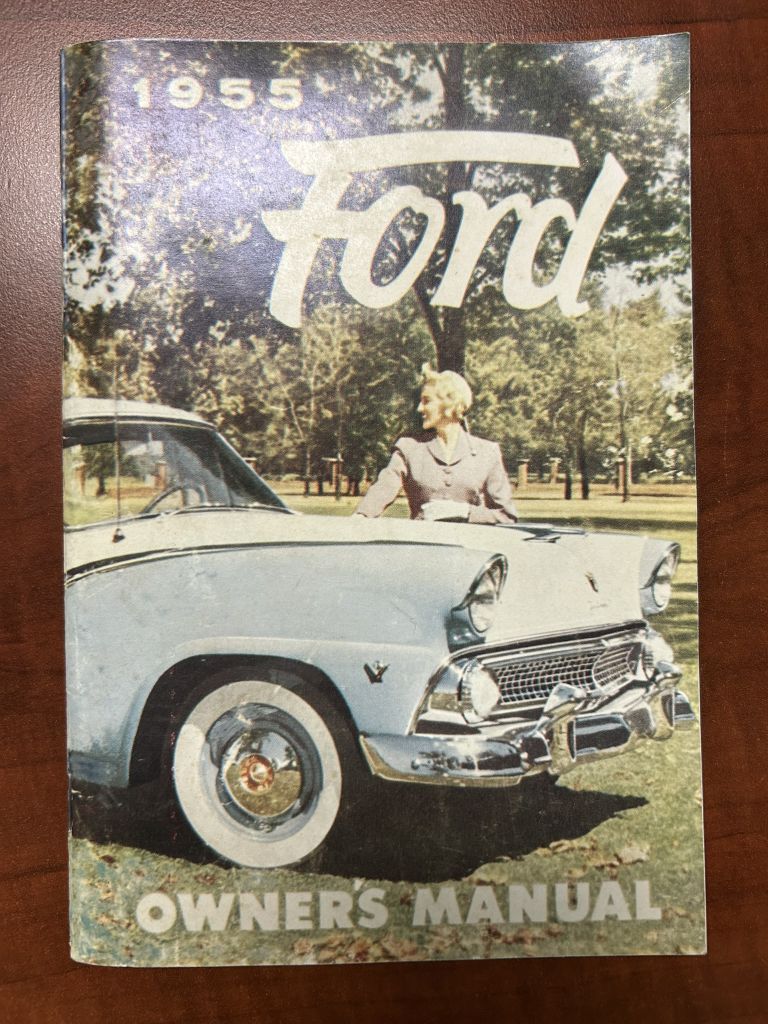 Photo 54 of this FORD Crown Victoria