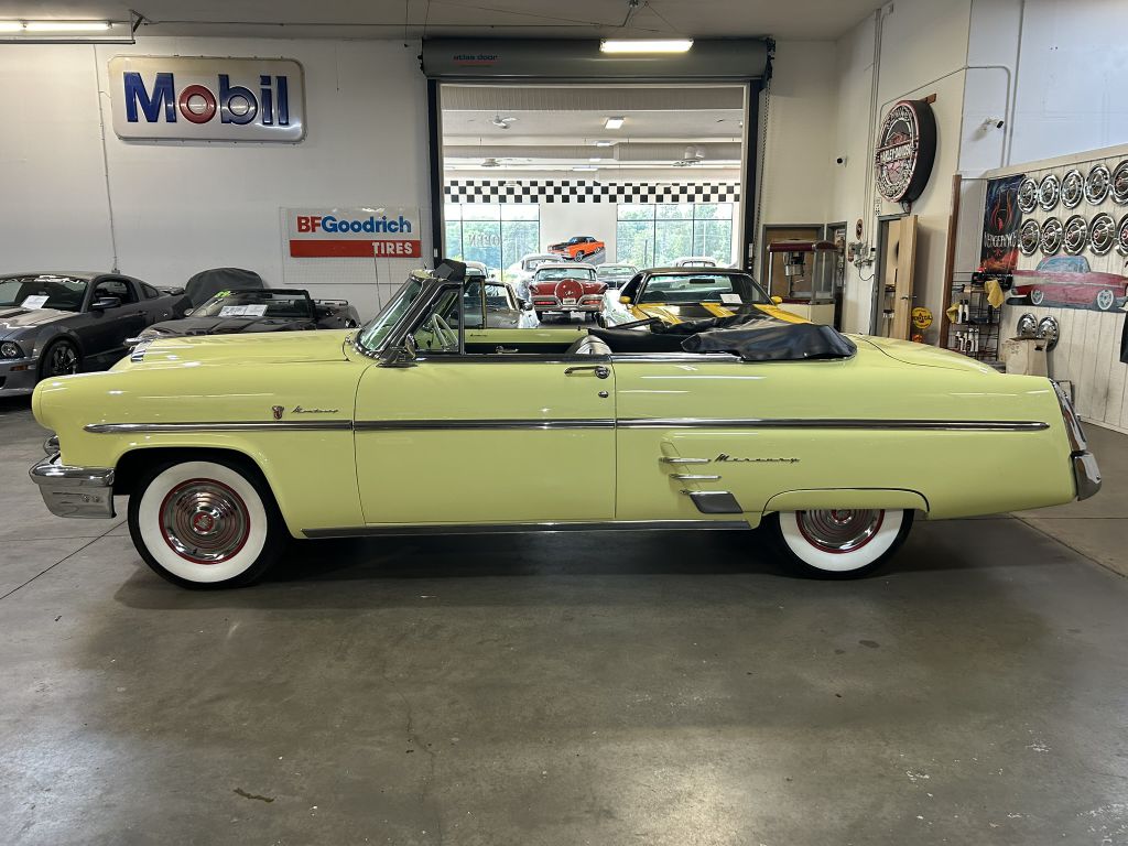 Photo 38 of this MERCURY MONTEREY