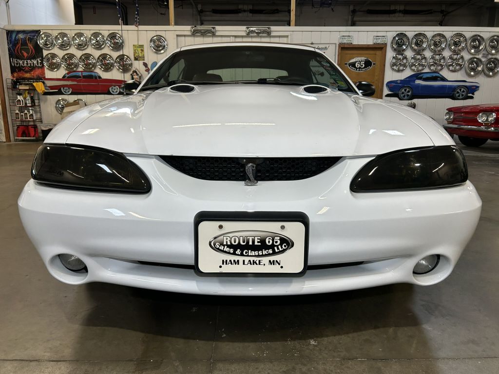 Photo 2 of this FORD MUSTANG