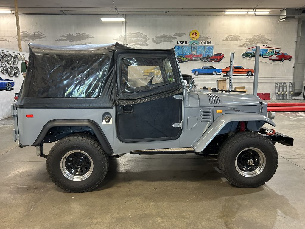 Photo 4 of this TOYOTA FJ40