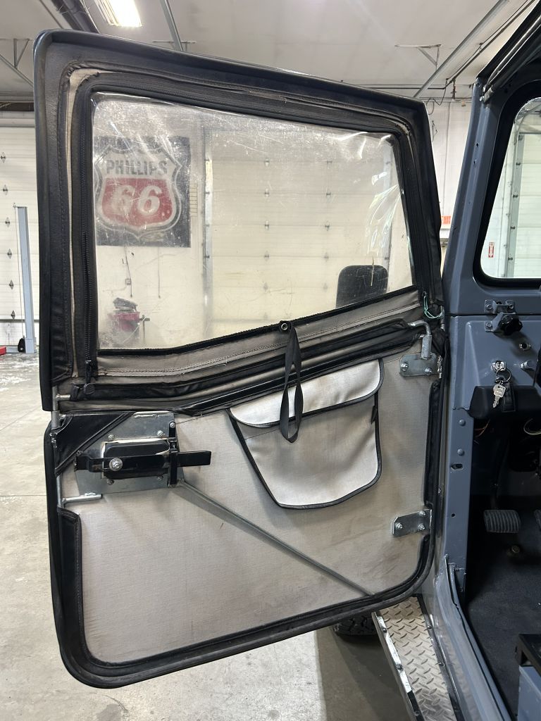 Photo 23 of this TOYOTA FJ40