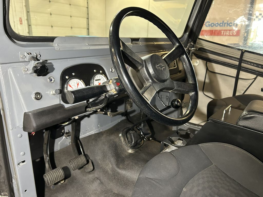 Photo 32 of this TOYOTA FJ40