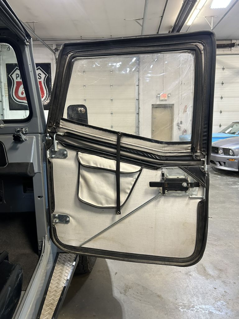 Photo 57 of this TOYOTA FJ40