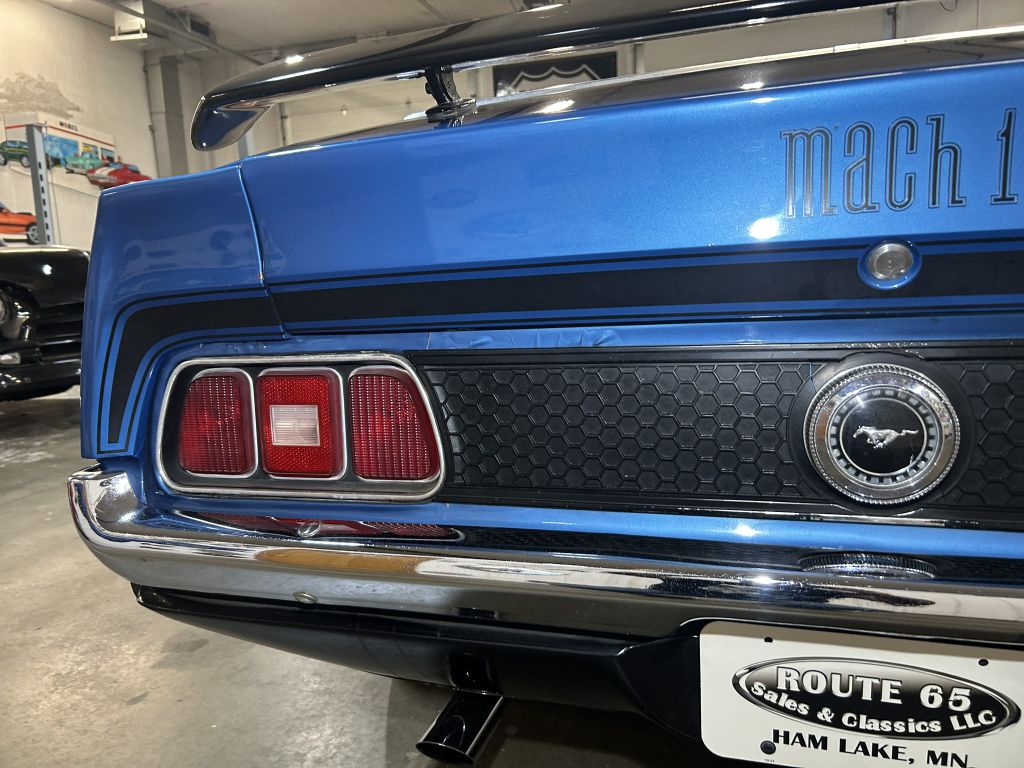 Photo 24 of this FORD MUSTANG