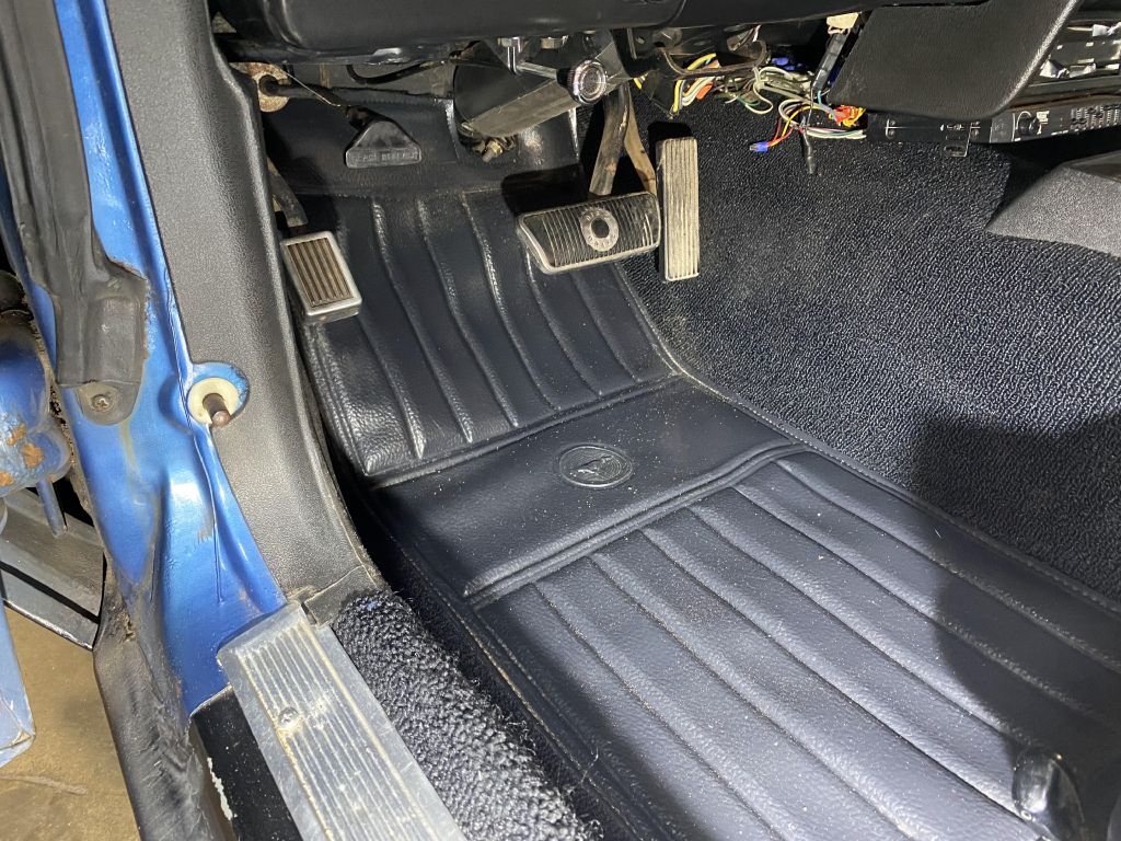 Photo 31 of this FORD MUSTANG