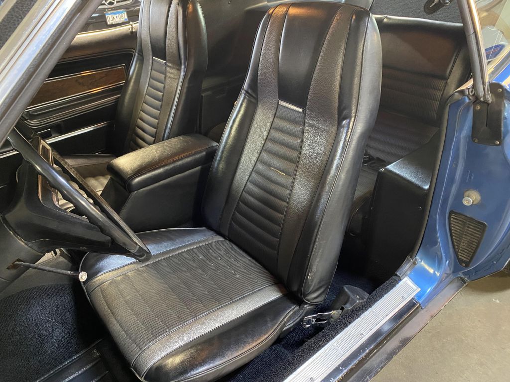 Photo 37 of this FORD MUSTANG