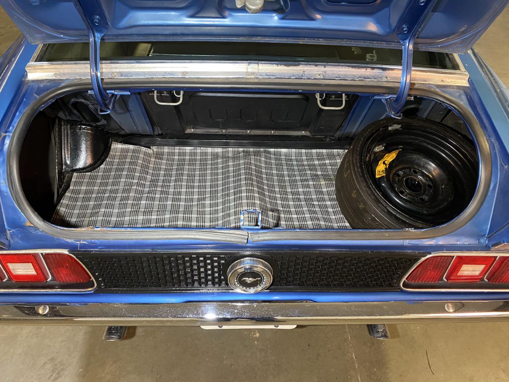 Photo 75 of this FORD MUSTANG