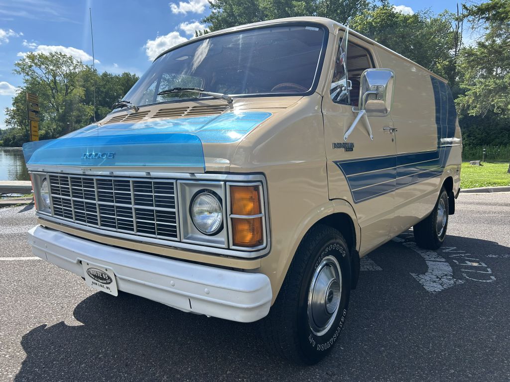 1979 DODGE Sportsman Van