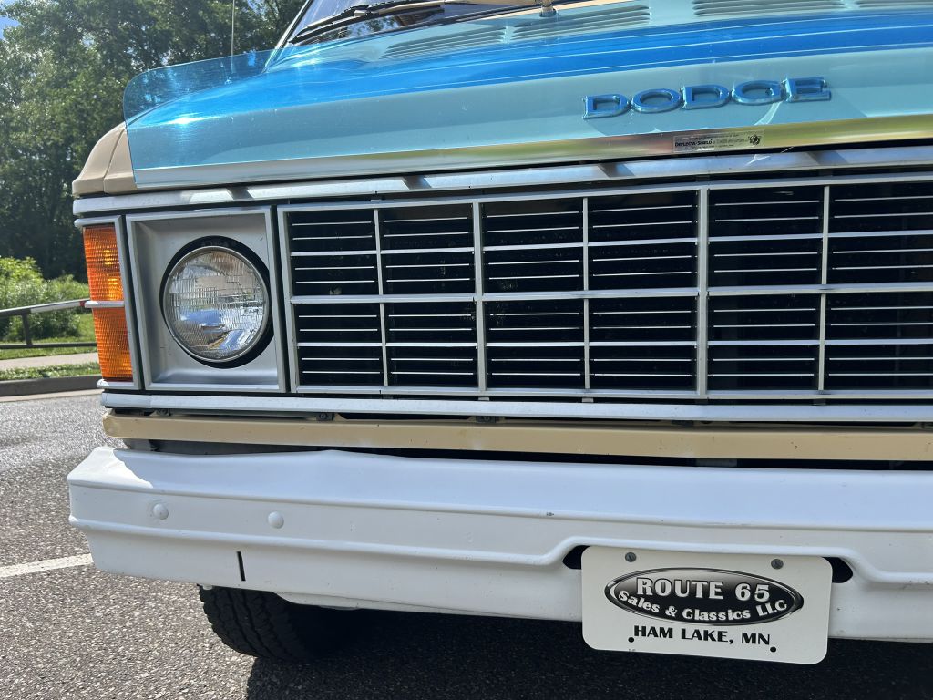 Photo 9 of this DODGE Sportsman Van