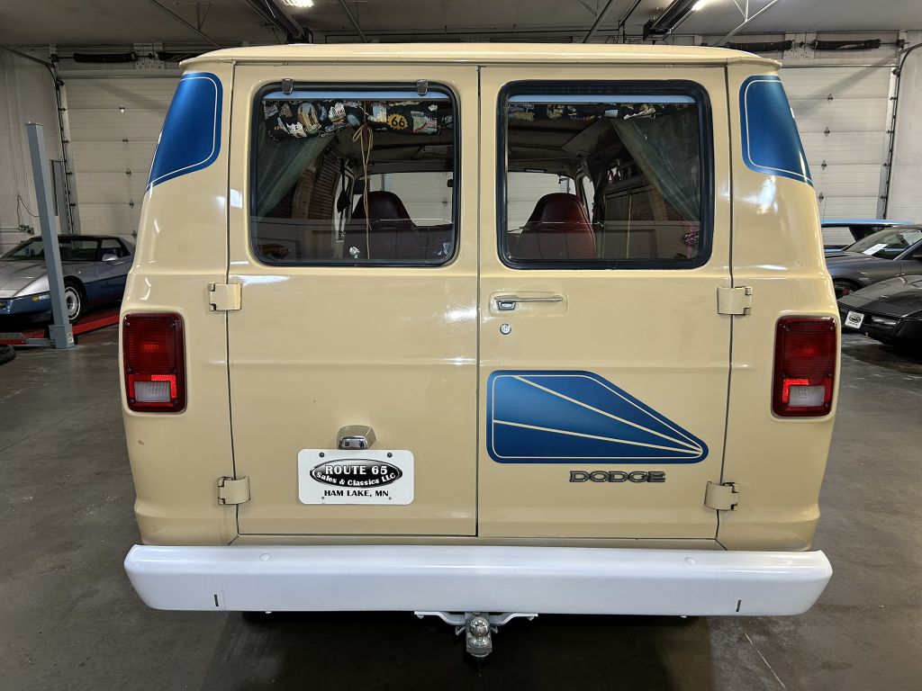 Photo 23 of this DODGE Sportsman Van