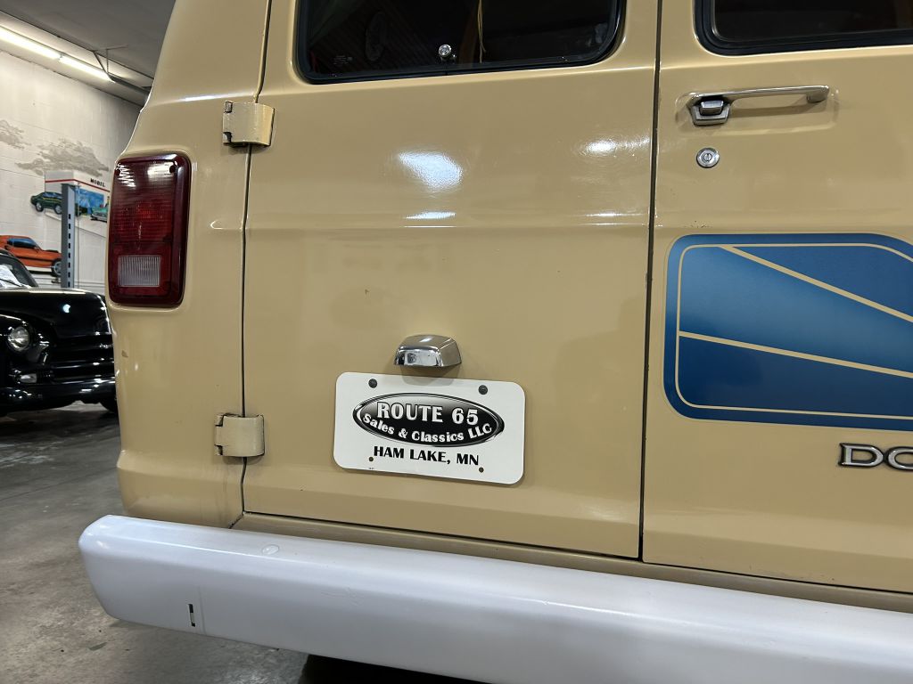 Photo 35 of this DODGE Sportsman Van