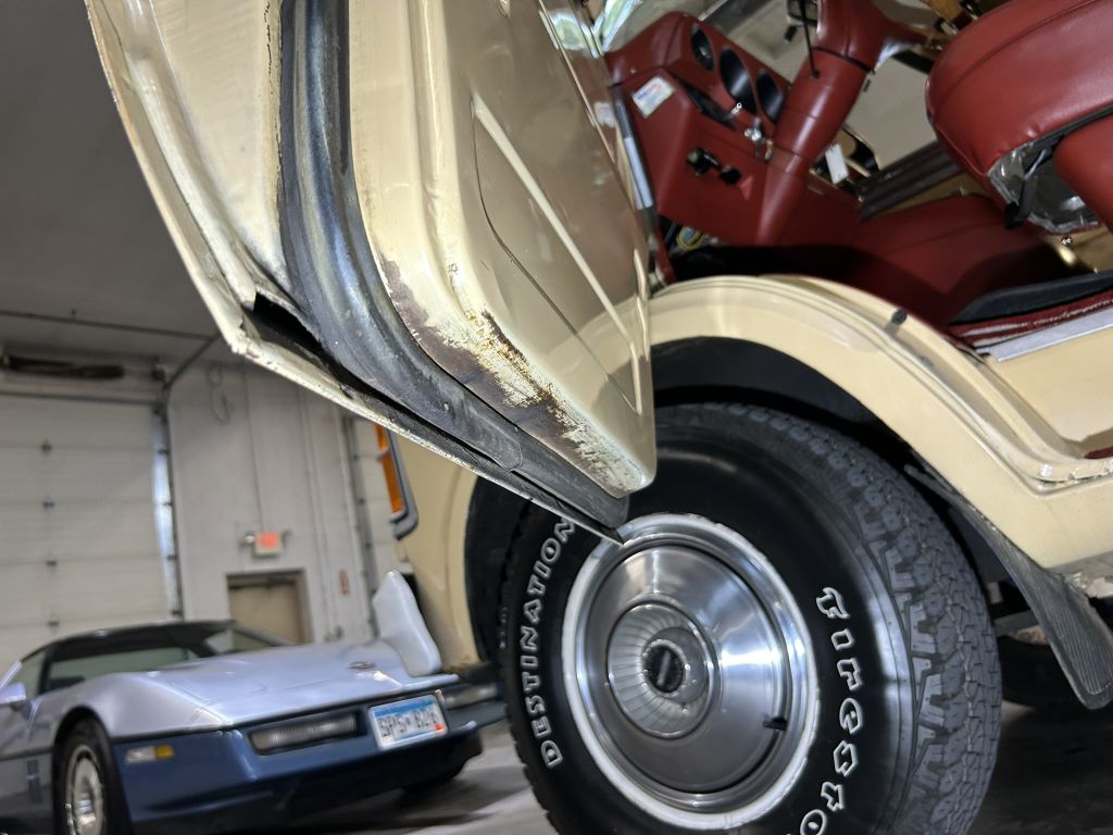 Photo 37 of this DODGE Sportsman Van