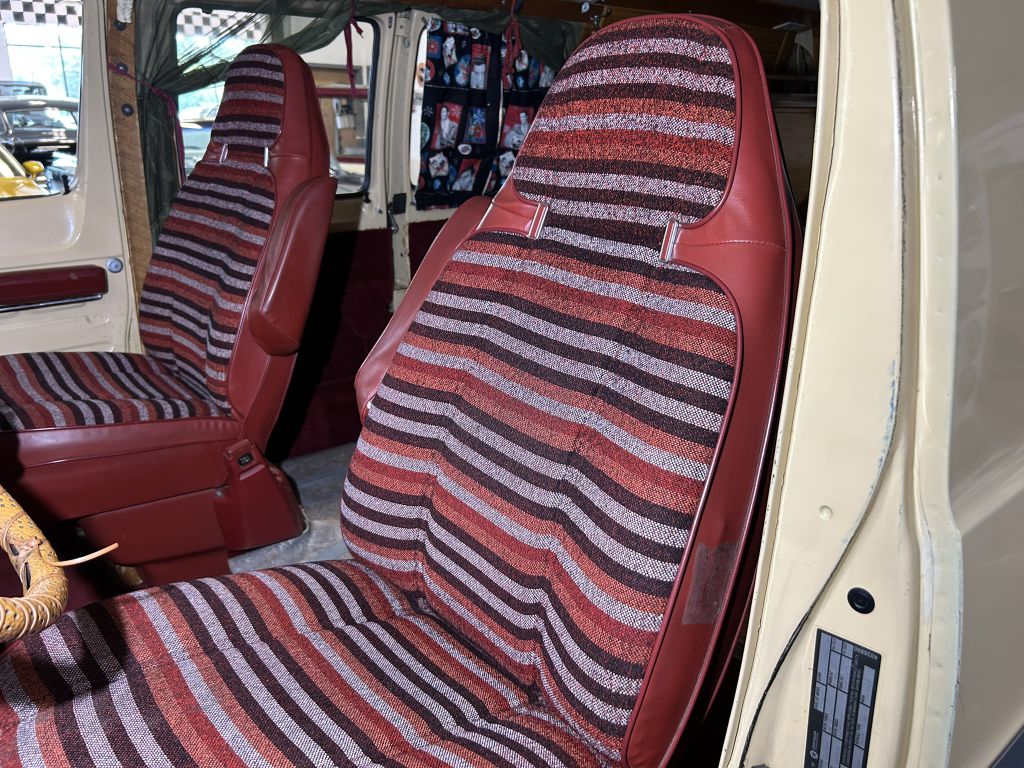 Photo 45 of this DODGE Sportsman Van