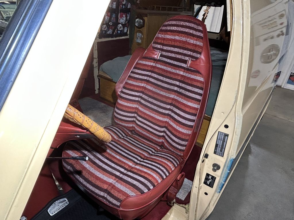 Photo 47 of this DODGE Sportsman Van