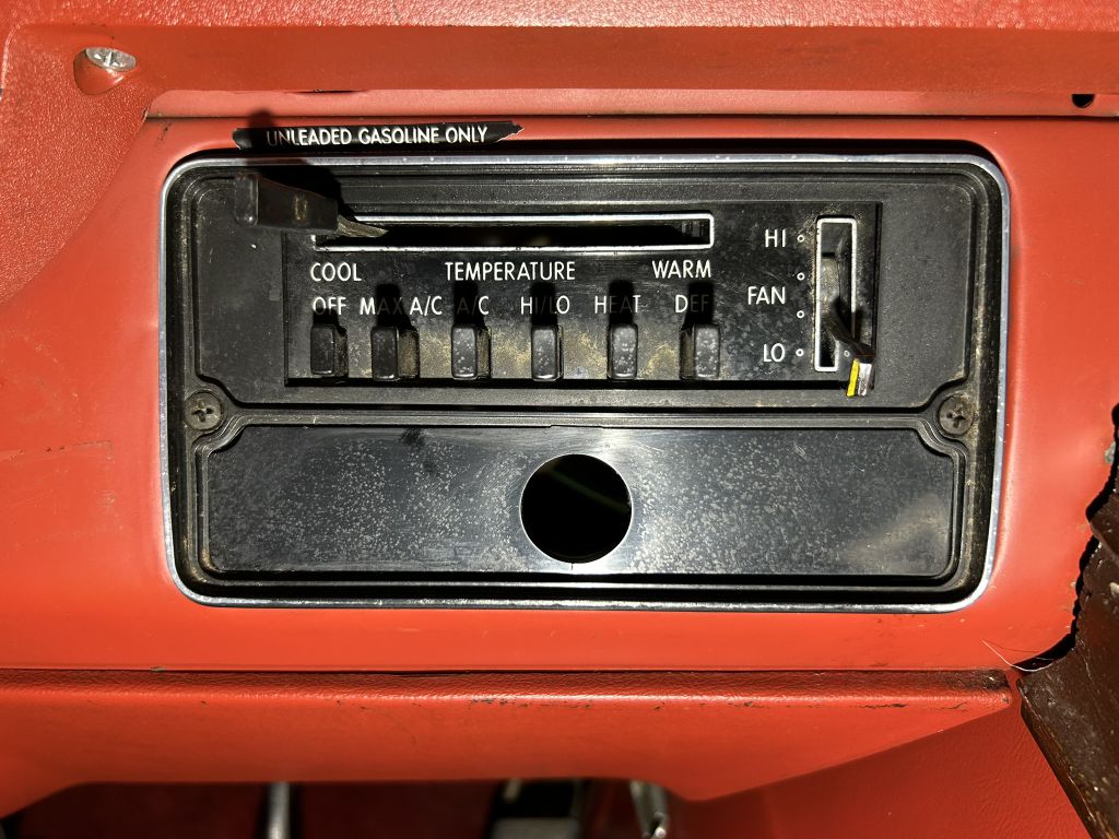Photo 54 of this DODGE Sportsman Van