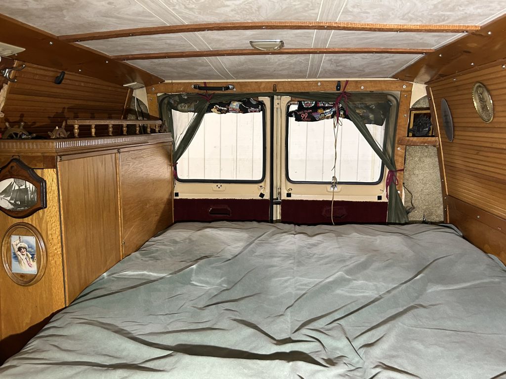 Photo 62 of this DODGE Sportsman Van