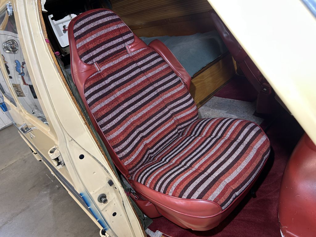 Photo 63 of this DODGE Sportsman Van