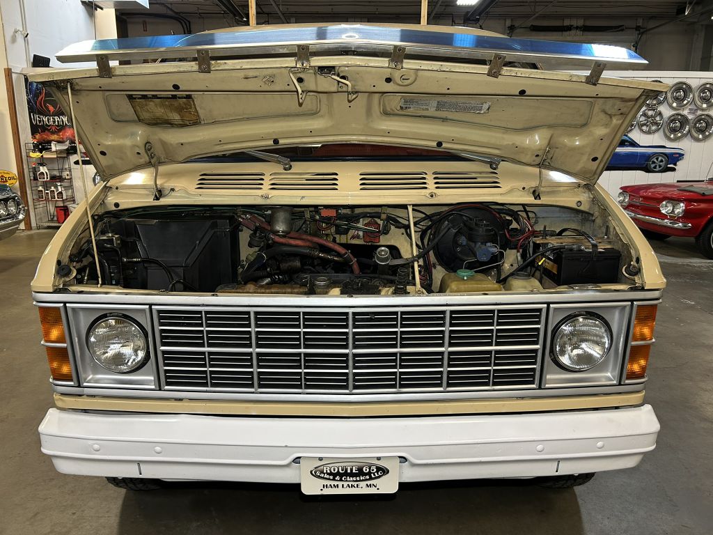 Photo 84 of this DODGE Sportsman Van