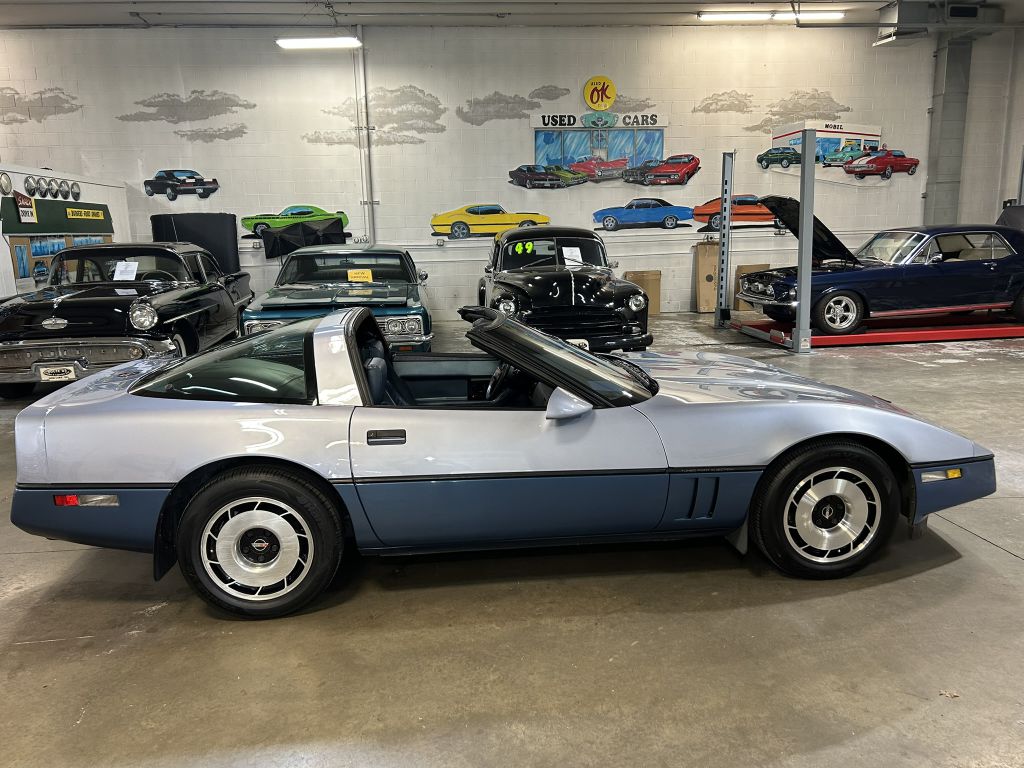 Photo 7 of this CHEVROLET CORVETTE