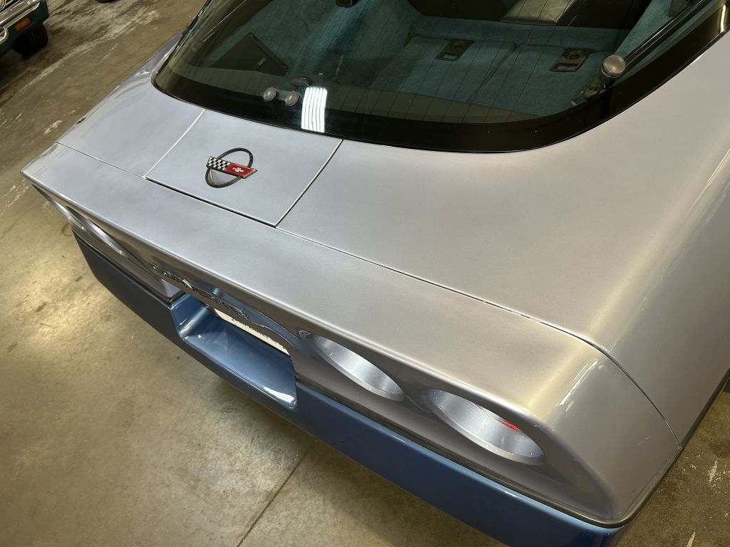 Photo 26 of this CHEVROLET CORVETTE