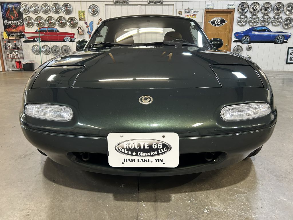 Photo 2 of this MAZDA MX-5 MIATA