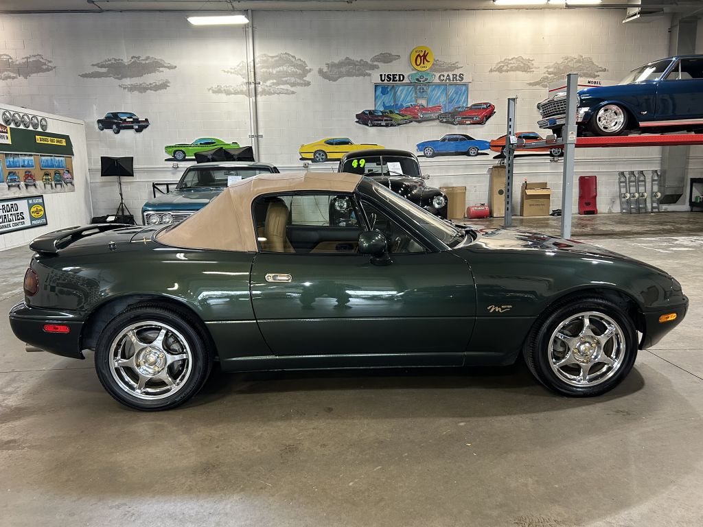 Photo 6 of this MAZDA MX-5 MIATA